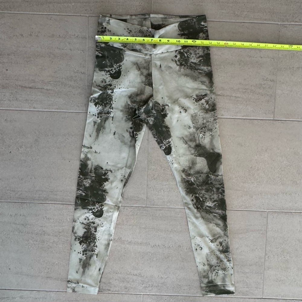Reebok Women's Abstract Greenish/Gray Laggings - Picture 7 of 8